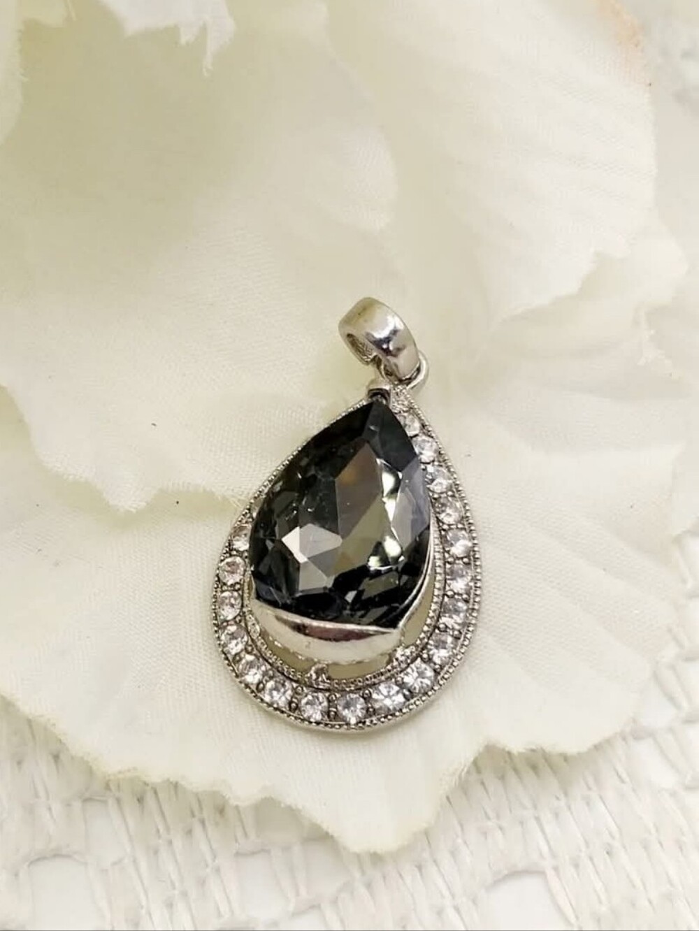Blingy Teardrop Lavender Faceted Glass Rhinestone Pendant Silvertone Pendant